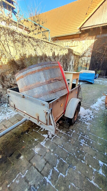 Lotusgarten mit Kübel