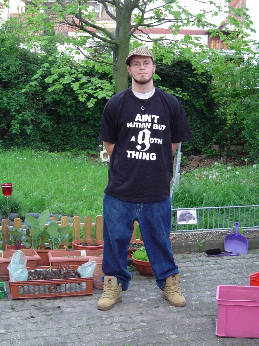 Mein Mann im Garten